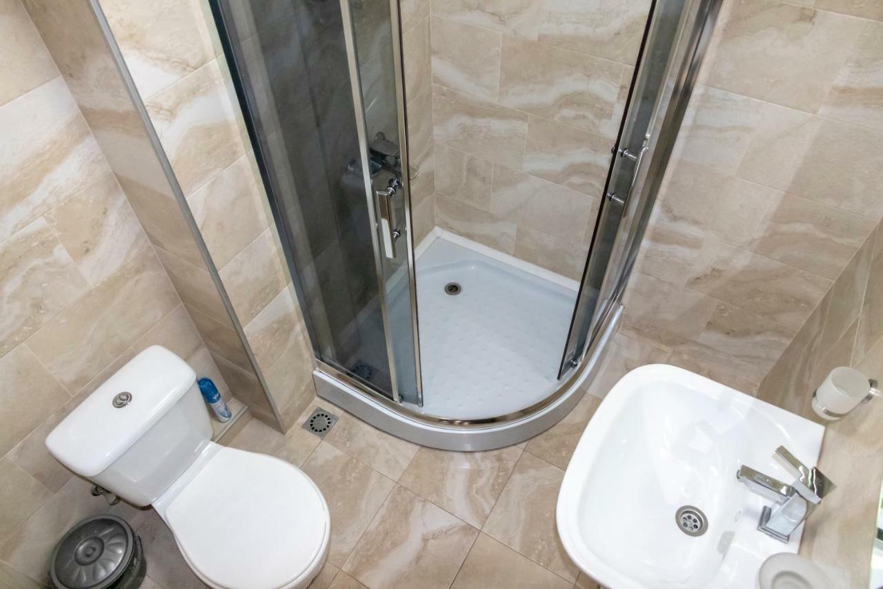 Orbi Apartment Ruslan Batumi Eksteriør billede