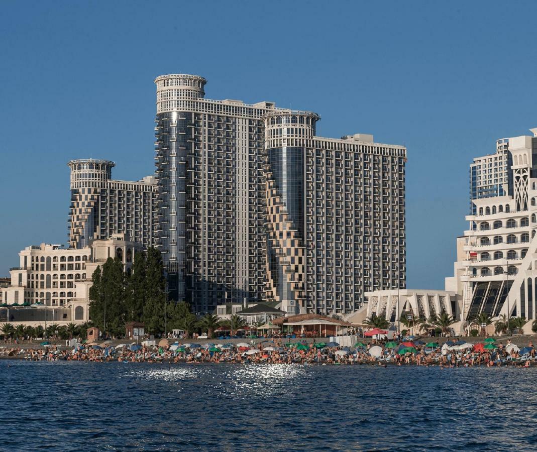 Orbi Apartment Ruslan Batumi Eksteriør billede